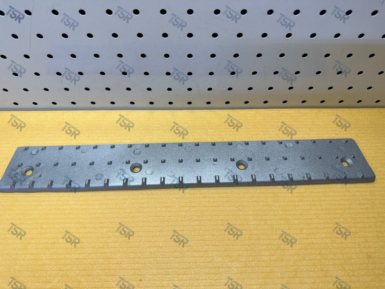 Ступенька подножки бампера